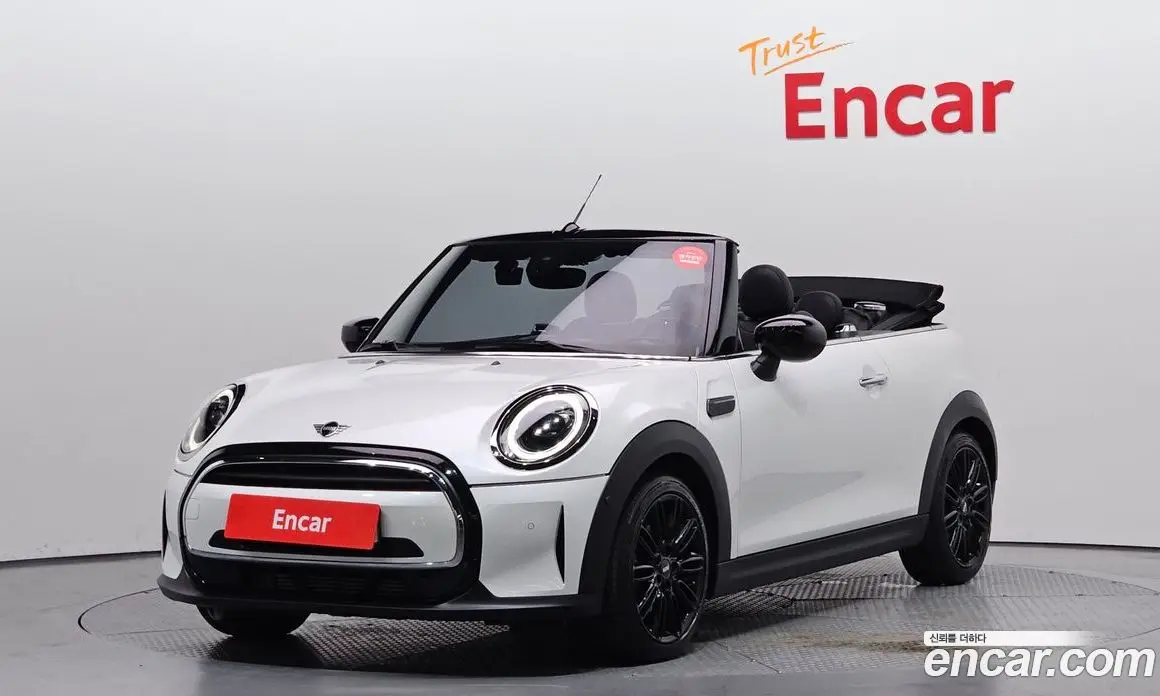 Mini Cooper Convertible 2024 1.5 автомат (гидро), фото 1 Mini Cooper Convertible 2024 1.5 автомат (гидро), фото 1