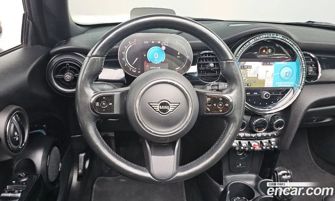 Mini Cooper Convertible 2024 1.5 автомат (гидро), фото 17 Mini Cooper Convertible 2024 1.5 автомат (гидро), фото 17