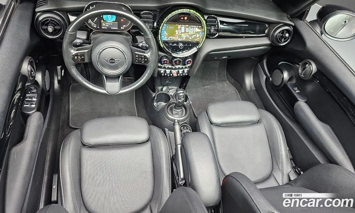 Mini Cooper Convertible 2024 1.5 автомат (гидро), фото 10 Mini Cooper Convertible 2024 1.5 автомат (гидро), фото 10