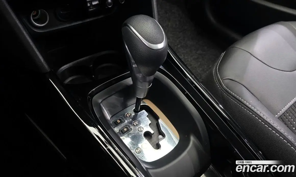 Peugeot 2008 2019 1.5 автомат (гидро), фото 12 Peugeot 2008 2019 1.5 автомат (гидро), фото 12