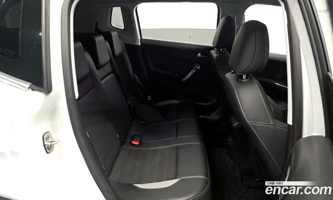 Peugeot 2008 2019 1.5 автомат (гидро), фото 17 Peugeot 2008 2019 1.5 автомат (гидро), фото 17