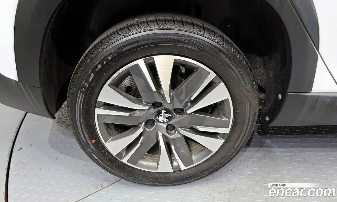Peugeot 2008 2019 1.5 автомат (гидро), фото 5 Peugeot 2008 2019 1.5 автомат (гидро), фото 5