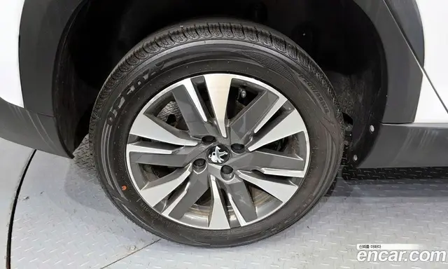 Peugeot 2008 2019 1.5 автомат (гидро), миниатюра 5 Peugeot 2008 2019 1.5 автомат (гидро), миниатюра 5