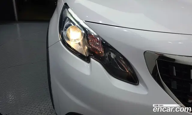 Peugeot 2008 2019 1.5 автомат (гидро), миниатюра 8 Peugeot 2008 2019 1.5 автомат (гидро), миниатюра 8