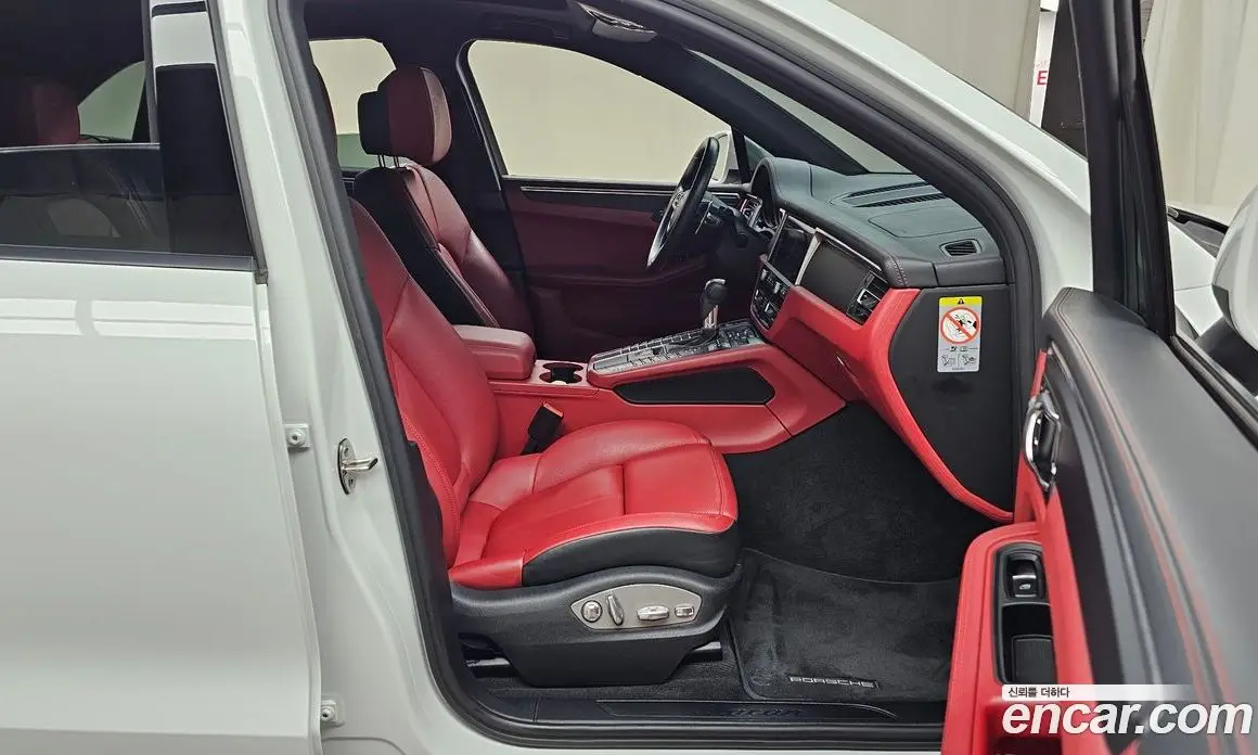 Porsche Macan 2021 2.0 автомат (гидро), фото 15 Porsche Macan 2021 2.0 автомат (гидро), фото 15
