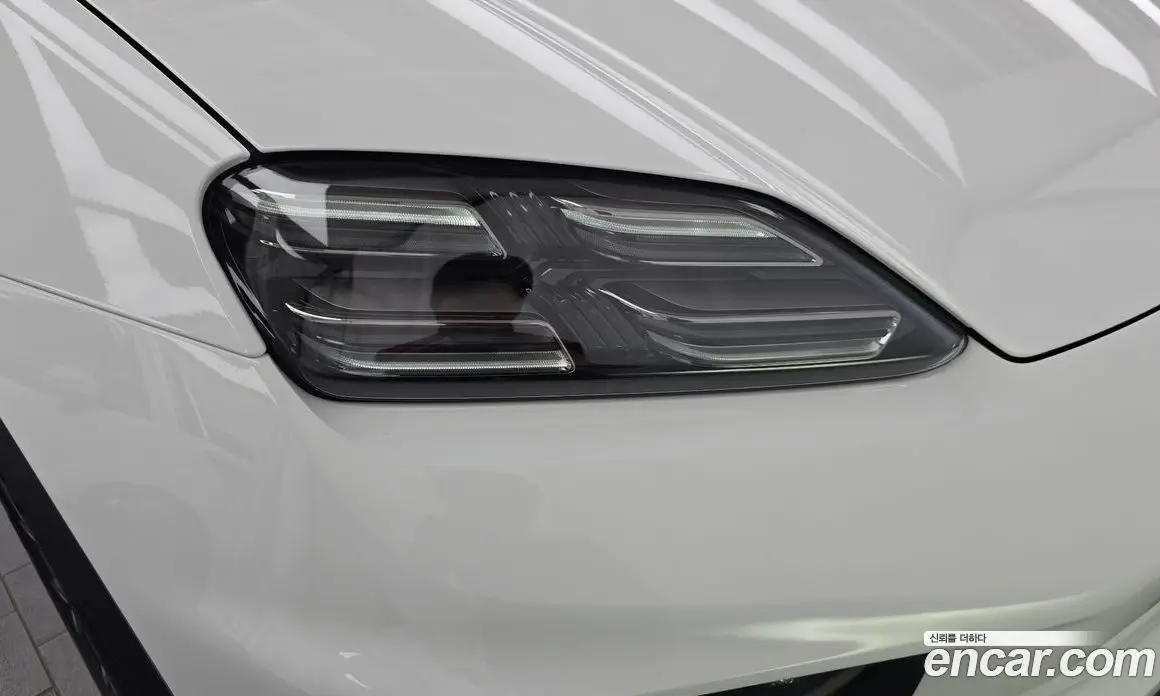 Porsche Macan 2025 0.2 автомат (гидро), фото 8