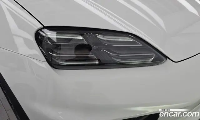 Porsche Macan 2025 0.2 автомат (гидро), миниатюра 8