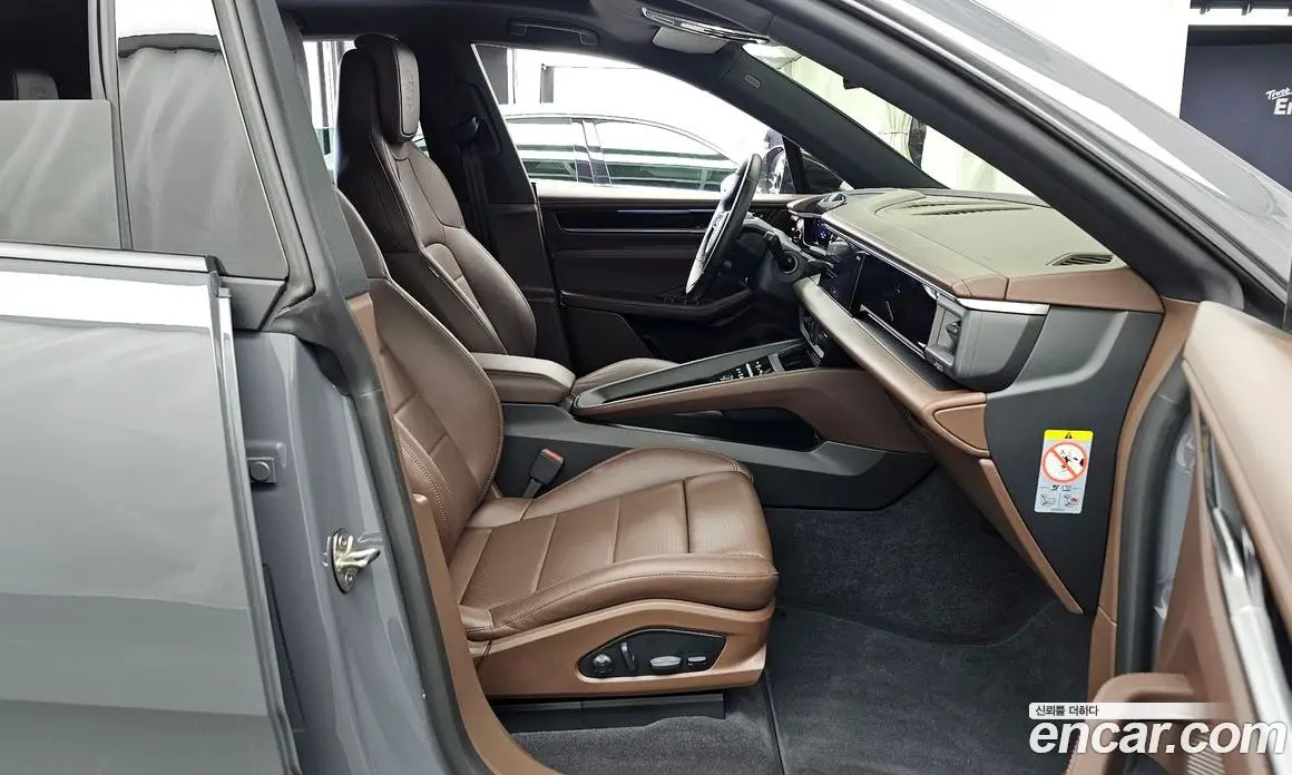 Porsche Macan 2025 0.2 автомат (гидро), фото 16 Porsche Macan 2025 0.2 автомат (гидро), фото 16
