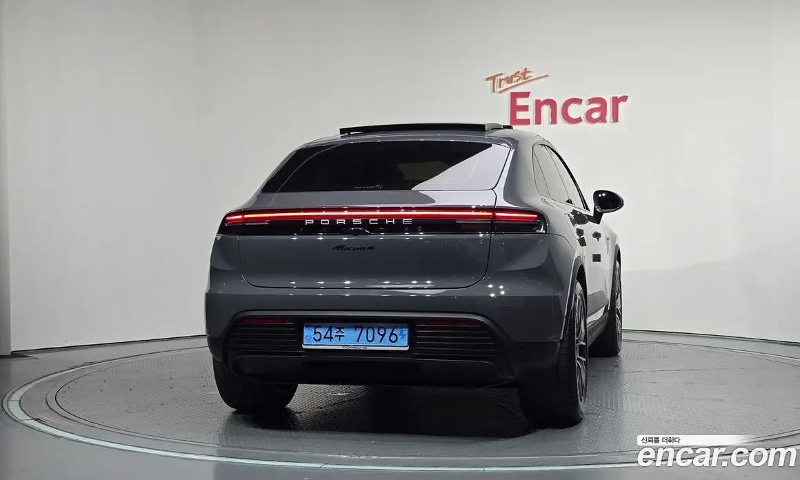 Porsche Macan 2025 0.2 автомат (гидро), фото 3 Porsche Macan 2025 0.2 автомат (гидро), фото 3