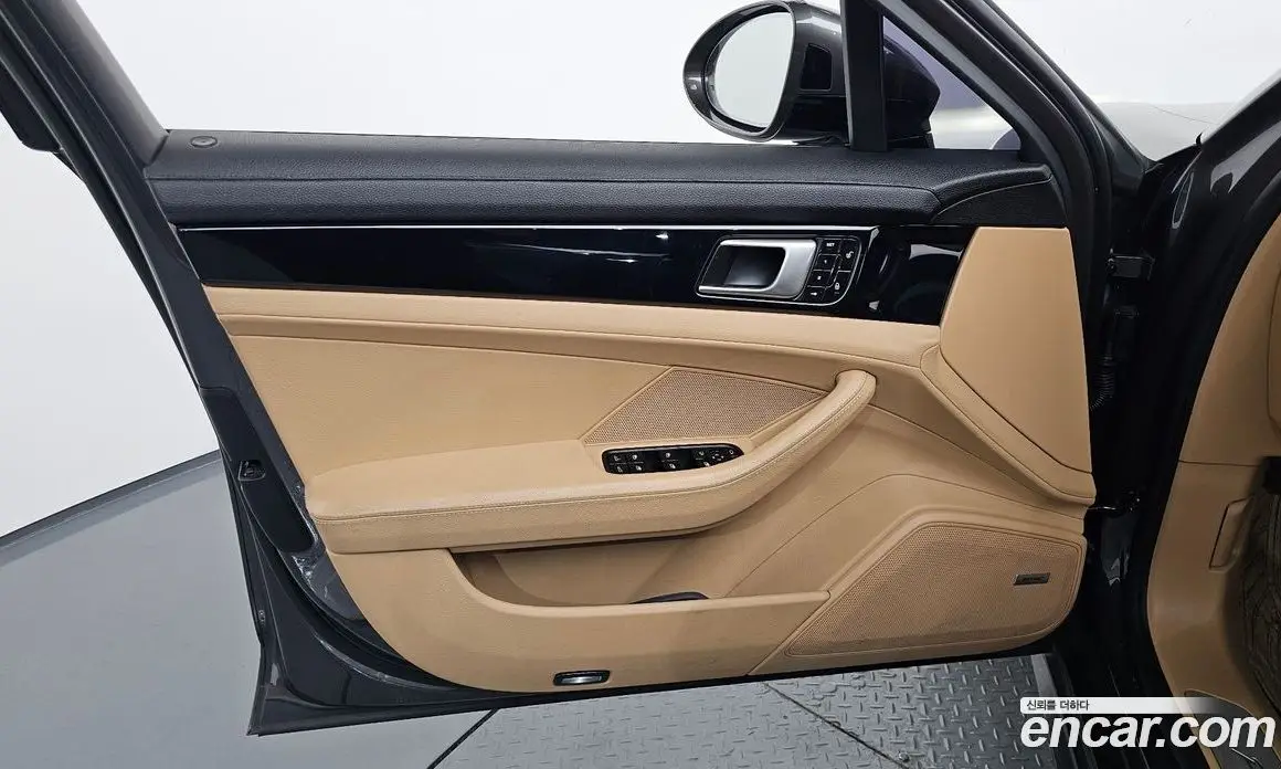 Porsche Panamera 2017 3.0 автомат (гидро), фото 14 Porsche Panamera 2017 3.0 автомат (гидро), фото 14