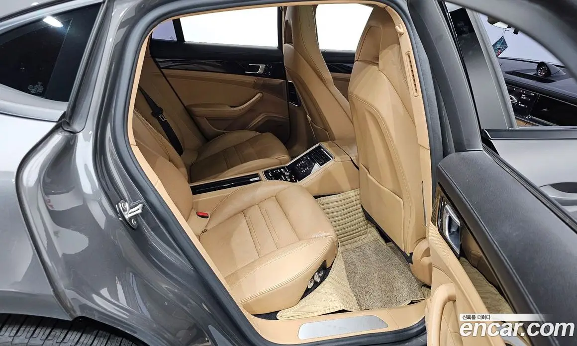 Porsche Panamera 2017 3.0 автомат (гидро), фото 17 Porsche Panamera 2017 3.0 автомат (гидро), фото 17
