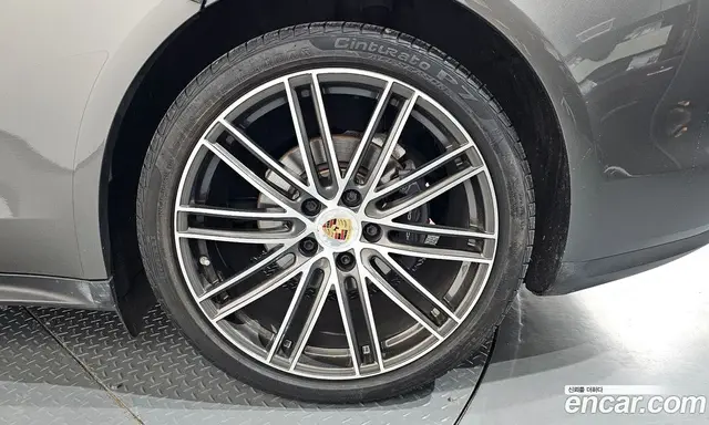Porsche Panamera 2017 3.0 автомат (гидро), миниатюра 7 Porsche Panamera 2017 3.0 автомат (гидро), миниатюра 7