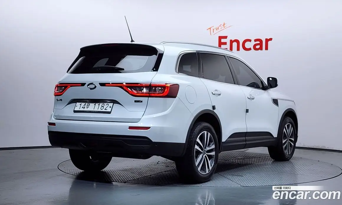 Renault (Samsung) QM6 2017 2.0 автомат (гидро), фото 2 Renault (Samsung) QM6 2017 2.0 автомат (гидро), фото 2