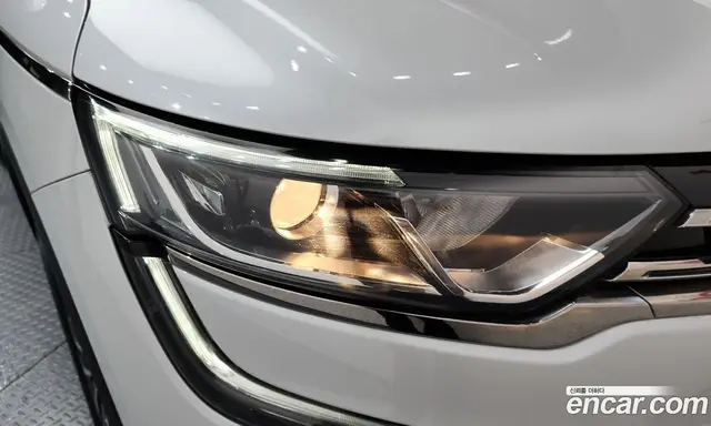 Renault (Samsung) QM6 2017 2.0 автомат (гидро), миниатюра 8 Renault (Samsung) QM6 2017 2.0 автомат (гидро), миниатюра 8