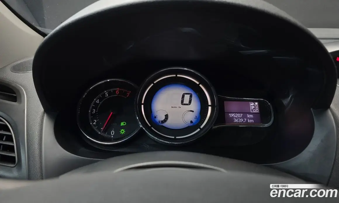 Renault (Samsung) SM3 2013 1.6 автомат (гидро), фото 8 Renault (Samsung) SM3 2013 1.6 автомат (гидро), фото 8