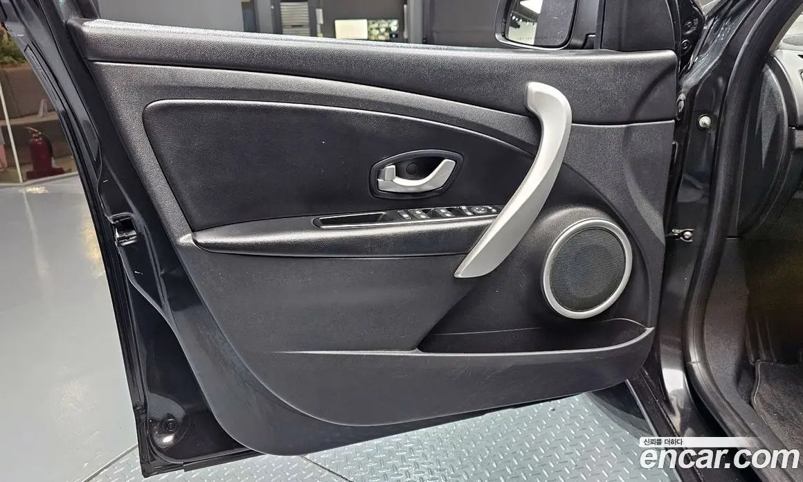 Renault (Samsung) SM3 2014 автомат (гидро), фото 14 Renault (Samsung) SM3 2014 автомат (гидро), фото 14