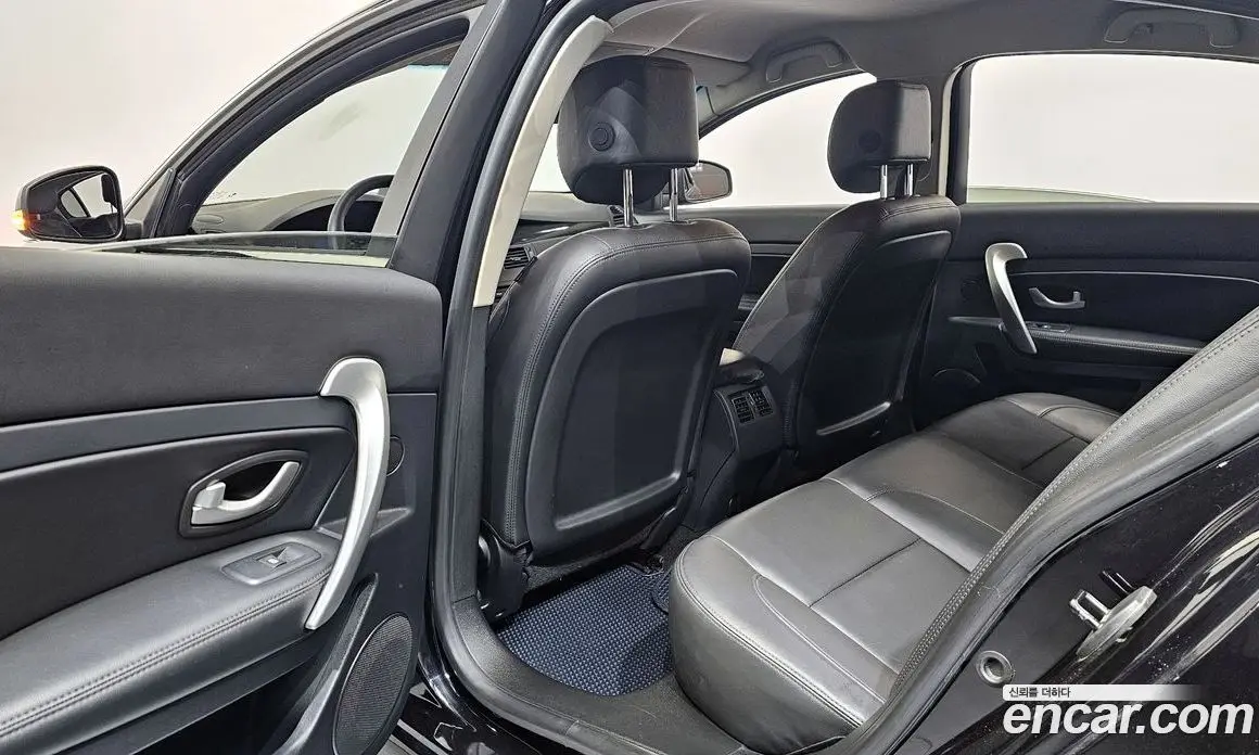 Renault (Samsung) SM5 2013 2.0 автомат (гидро), фото 18 Renault (Samsung) SM5 2013 2.0 автомат (гидро), фото 18