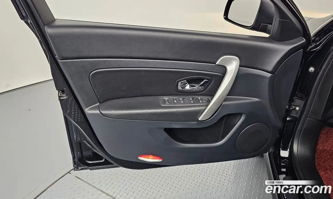 Renault (Samsung) SM5 2017 2.0 автомат (гидро), фото 13 Renault (Samsung) SM5 2017 2.0 автомат (гидро), фото 13