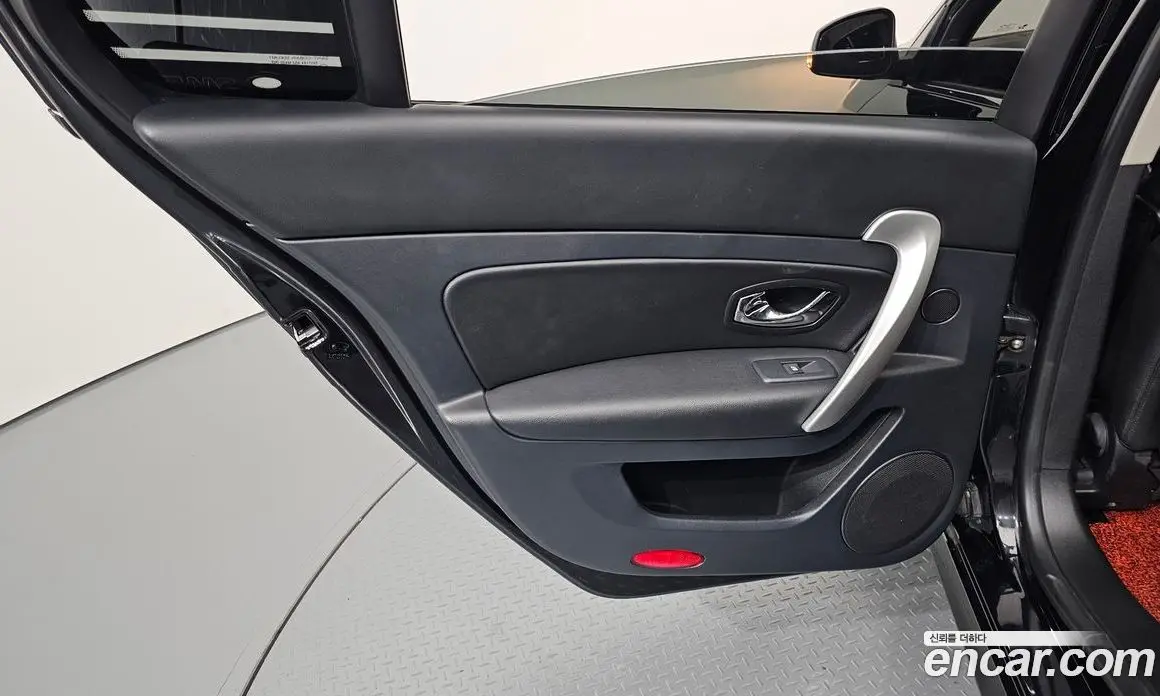 Renault (Samsung) SM5 2017 2.0 автомат (гидро), фото 14 Renault (Samsung) SM5 2017 2.0 автомат (гидро), фото 14
