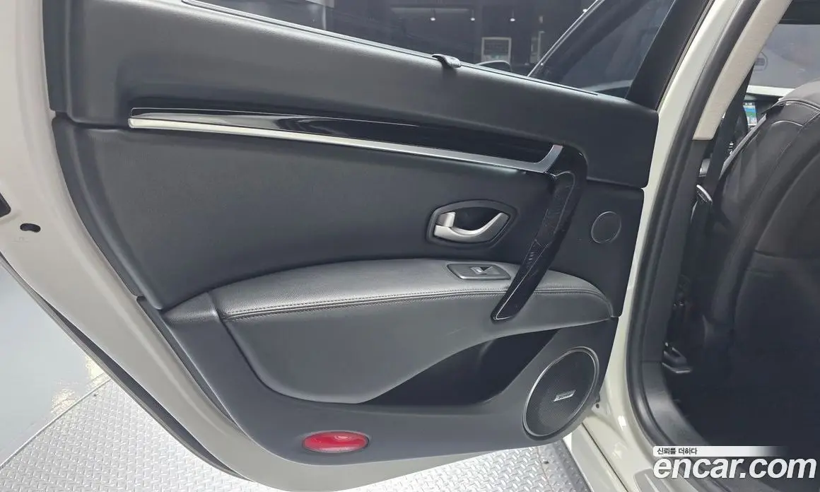 Renault (Samsung) SM7 2017 3.5 автомат (гидро), фото 15 Renault (Samsung) SM7 2017 3.5 автомат (гидро), фото 15