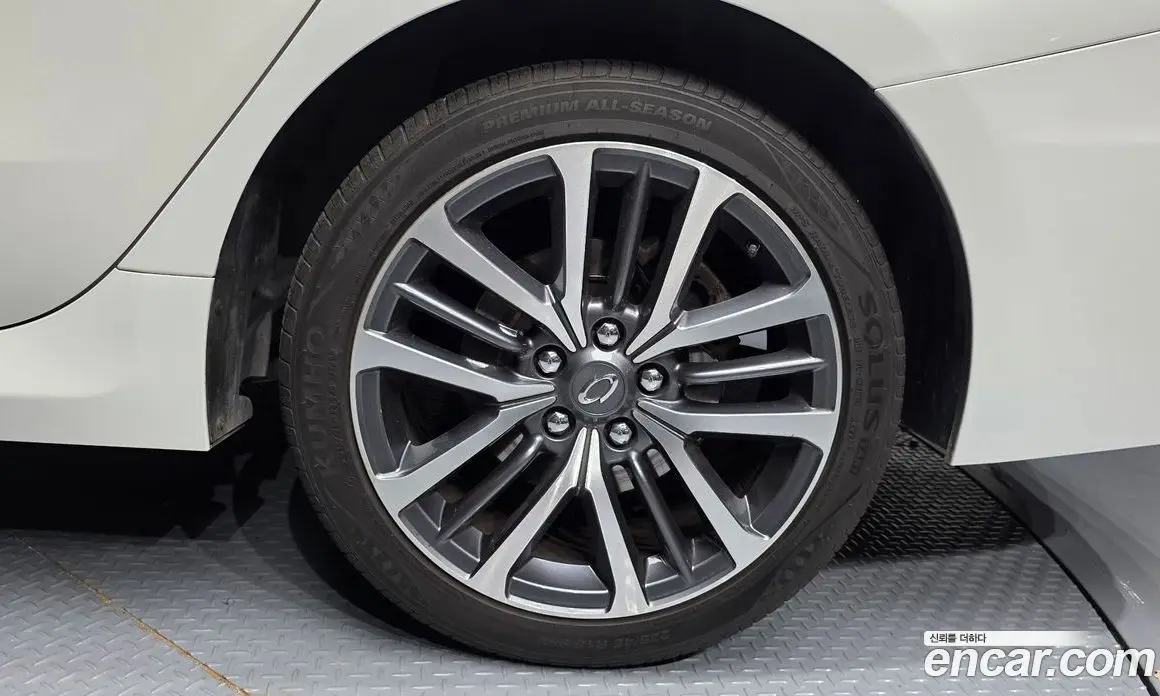 Renault (Samsung) SM7 2017 3.5 автомат (гидро), фото 7 Renault (Samsung) SM7 2017 3.5 автомат (гидро), фото 7