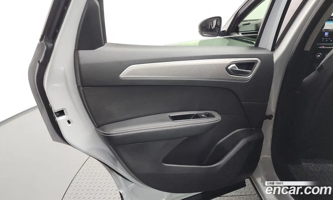 Renault (Samsung) XM3 2022 1.6 автомат (гидро), фото 15 Renault (Samsung) XM3 2022 1.6 автомат (гидро), фото 15