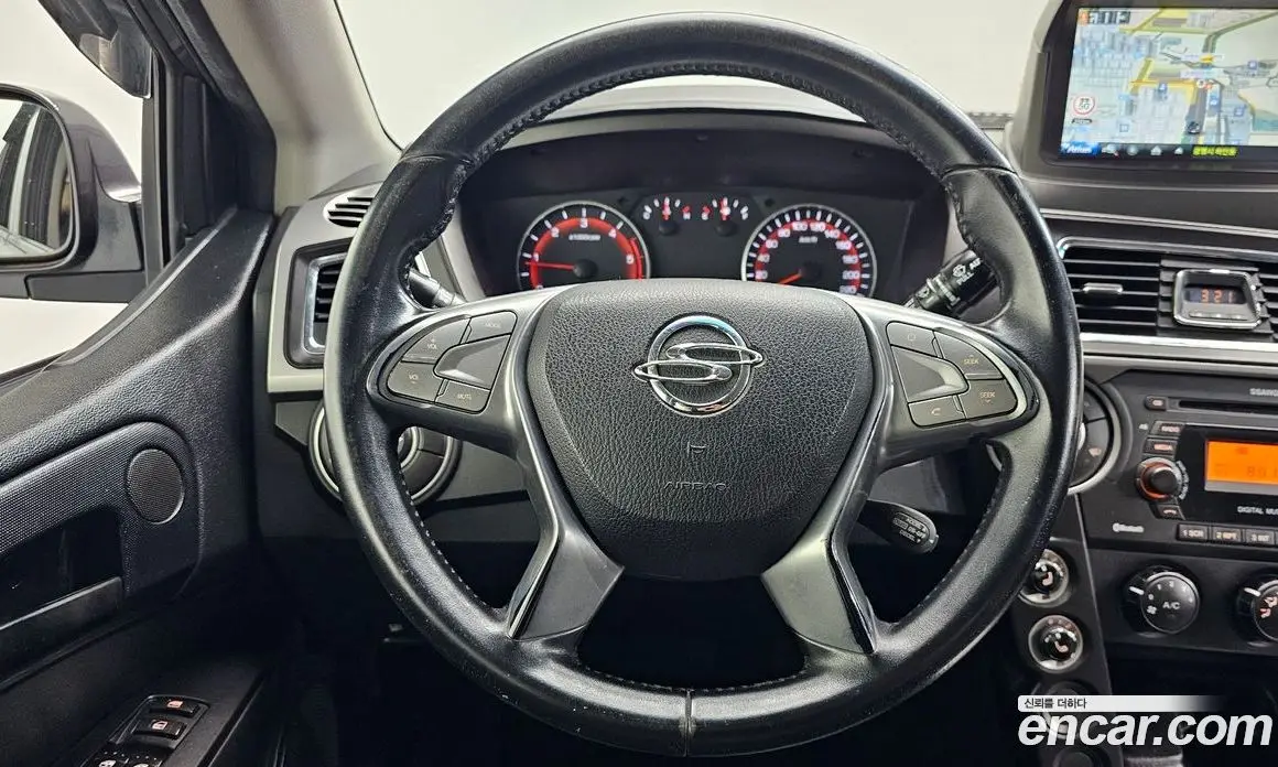 SsangYong Korando 2016 2.0 автомат (гидро), фото 13