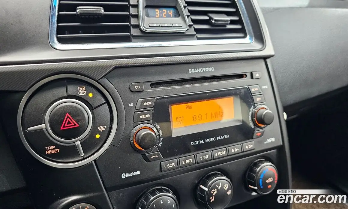 SsangYong Korando 2016 2.0 автомат (гидро), фото 14