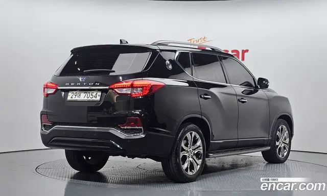 SsangYong Rexton 2018 2.2 автомат (гидро), миниатюра 2 SsangYong Rexton 2018 2.2 автомат (гидро), миниатюра 2