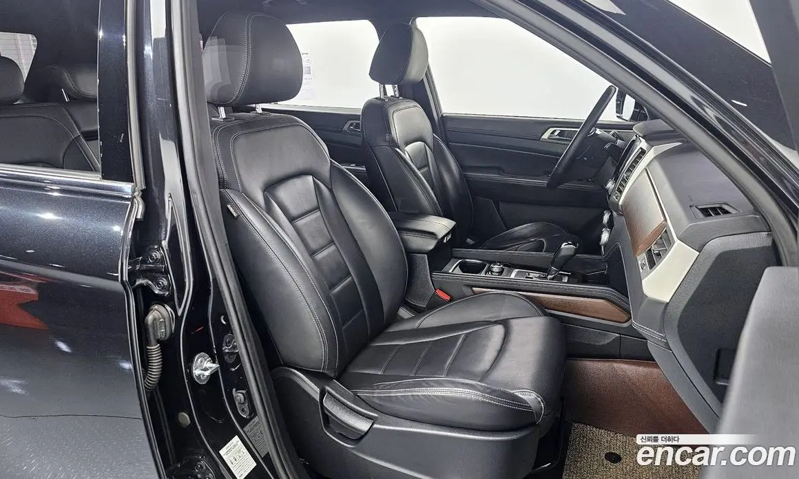 SsangYong Rexton 2018 2.2 автомат (гидро), фото 18 SsangYong Rexton 2018 2.2 автомат (гидро), фото 18