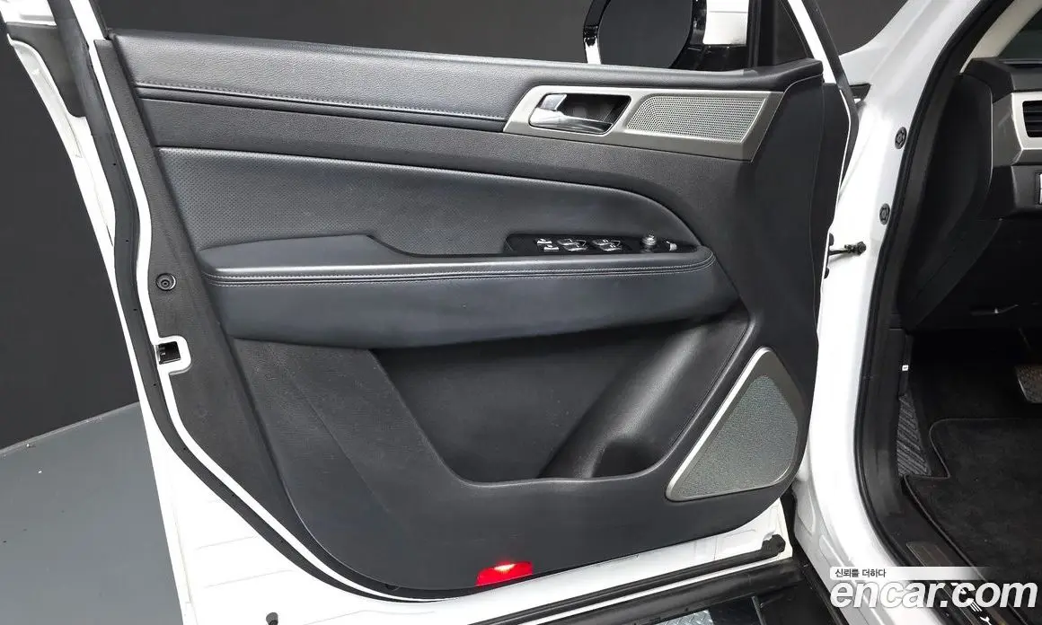 SsangYong Rexton 2018 2.2 автомат (гидро), фото 14