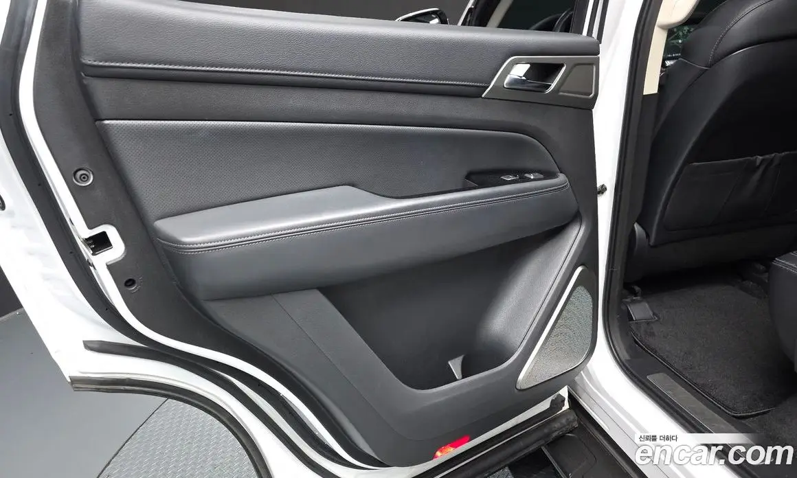 SsangYong Rexton 2018 2.2 автомат (гидро), фото 15