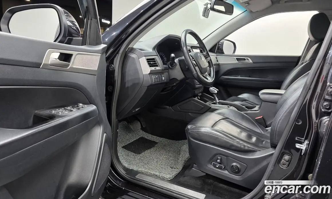 SsangYong Rexton 2019 2.2 автомат (гидро), фото 13 SsangYong Rexton 2019 2.2 автомат (гидро), фото 13