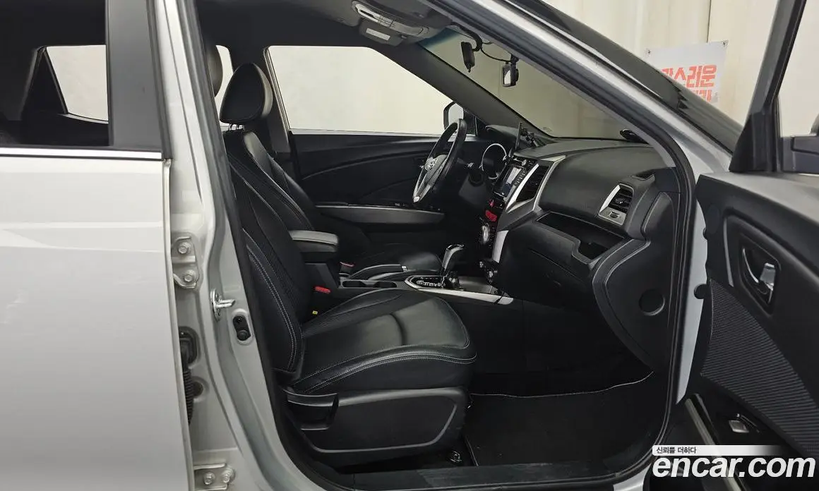 SsangYong TIBOLI 2015 1.6 автомат (гидро), фото 17