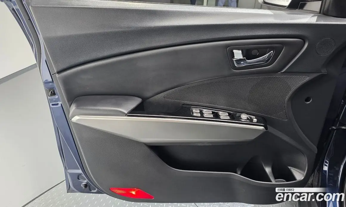 SsangYong TIBOLI 2015 1.6 автомат (гидро), фото 14
