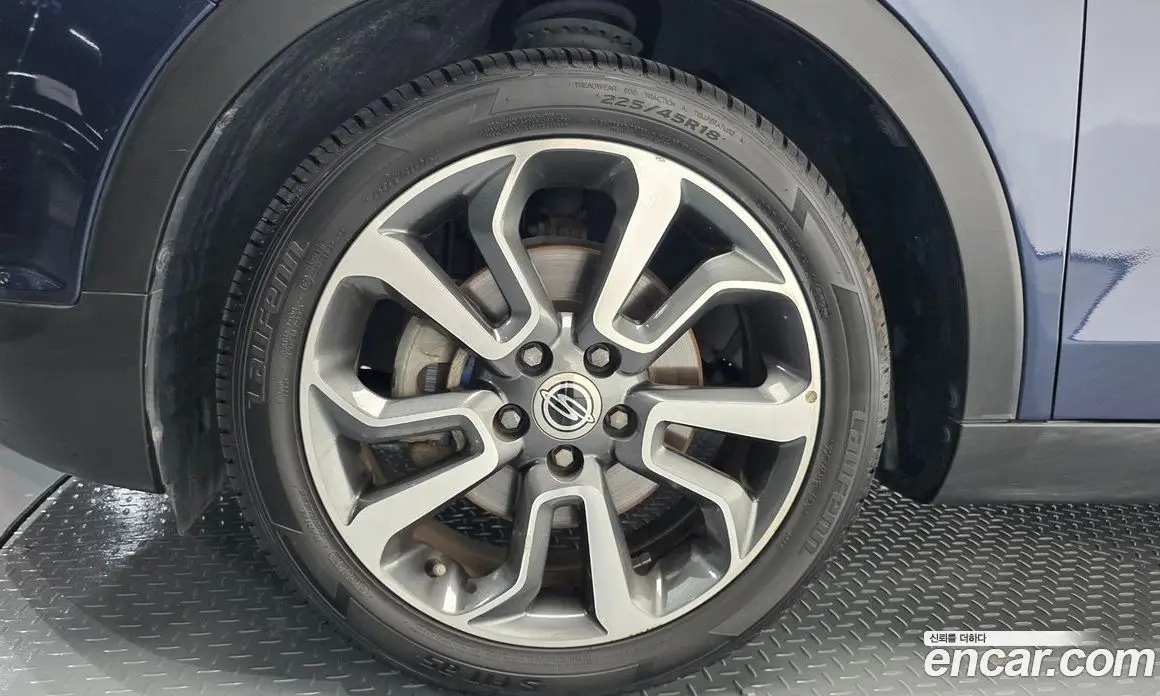 SsangYong TIBOLI 2015 1.6 автомат (гидро), фото 5