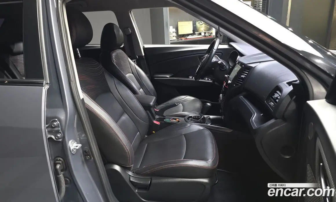 SsangYong TIBOLI 2017 1.6 автомат (гидро), фото 17