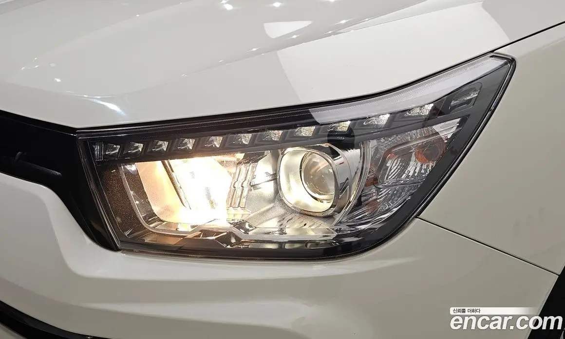 SsangYong TIBOLI 2018 1.6 автомат (гидро), фото 8