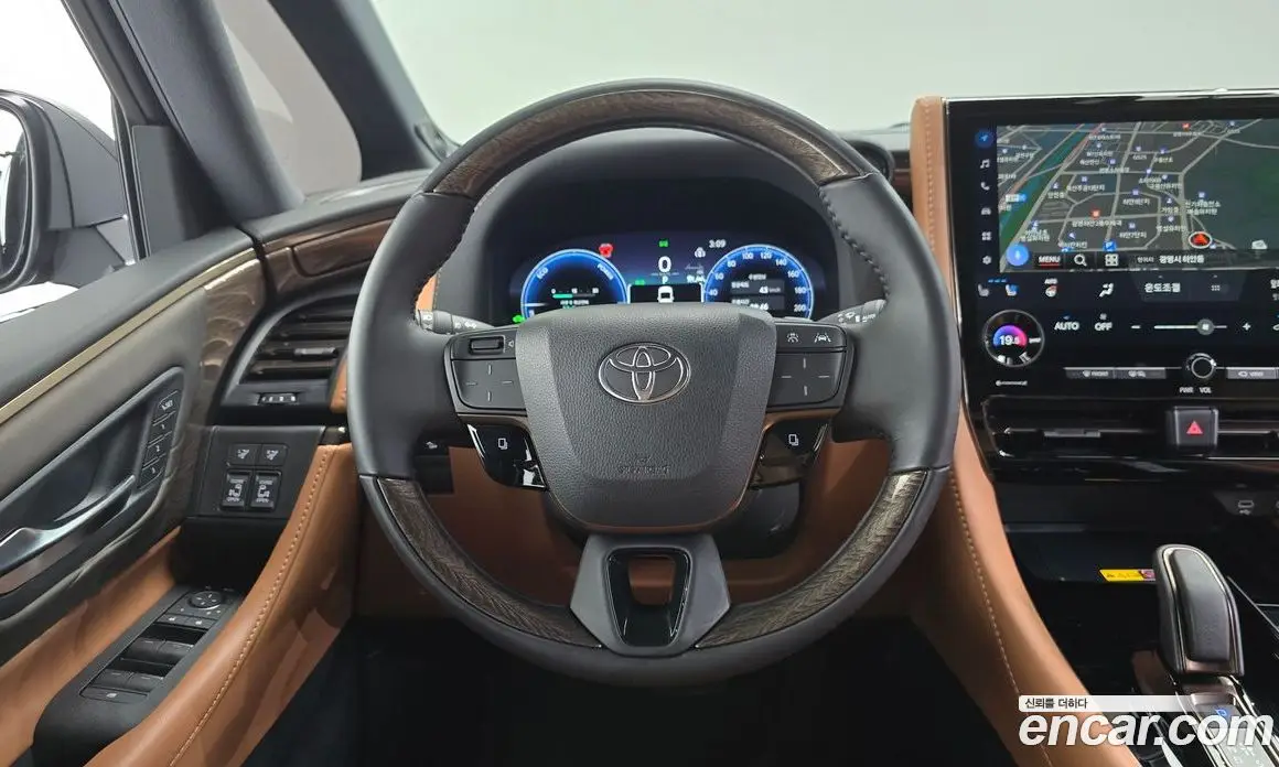 Toyota Alphard 2025 2.5 автомат (гидро), фото 18 Toyota Alphard 2025 2.5 автомат (гидро), фото 18
