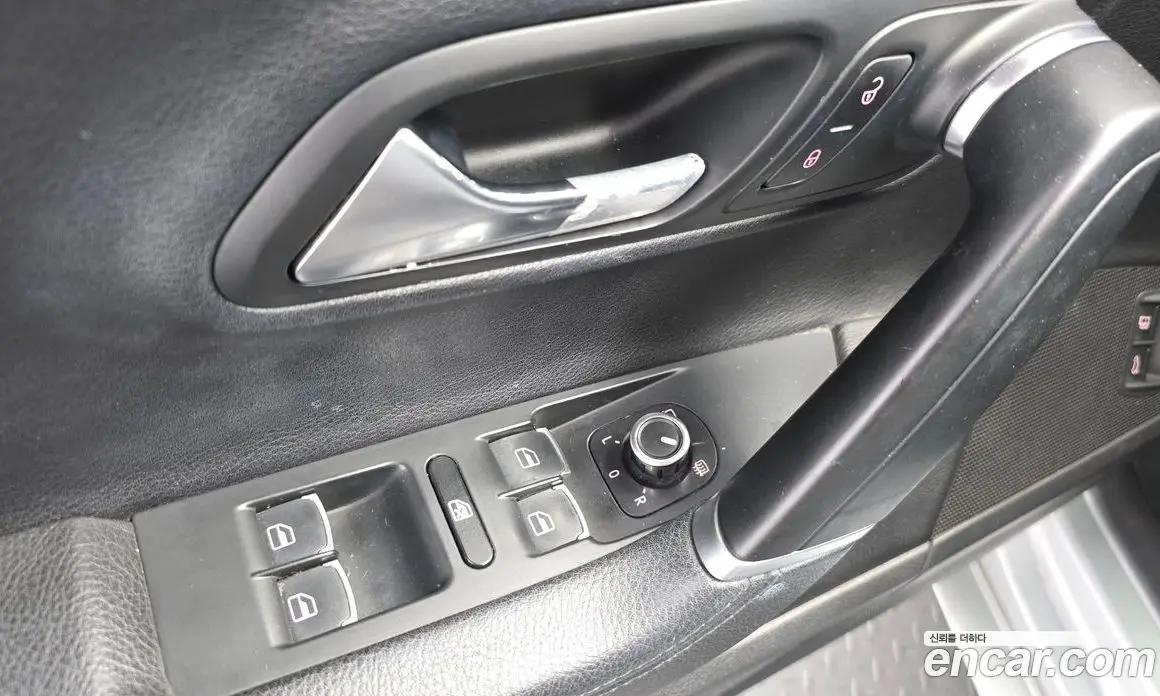 Volkswagen CC 2011 2.0 автомат (гидро), фото 19 Volkswagen CC 2011 2.0 автомат (гидро), фото 19