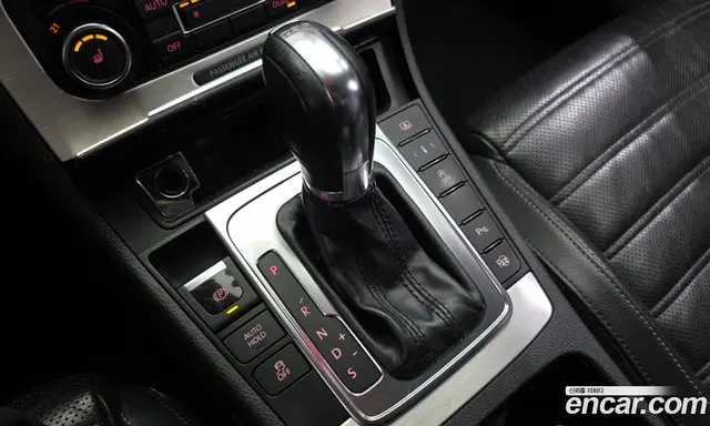 Volkswagen CC 2011 2.0 автомат (гидро), миниатюра 9 Volkswagen CC 2011 2.0 автомат (гидро), миниатюра 9