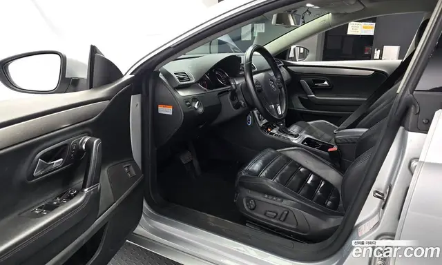 Volkswagen CC 2011 2.0 автомат (гидро), миниатюра 10 Volkswagen CC 2011 2.0 автомат (гидро), миниатюра 10