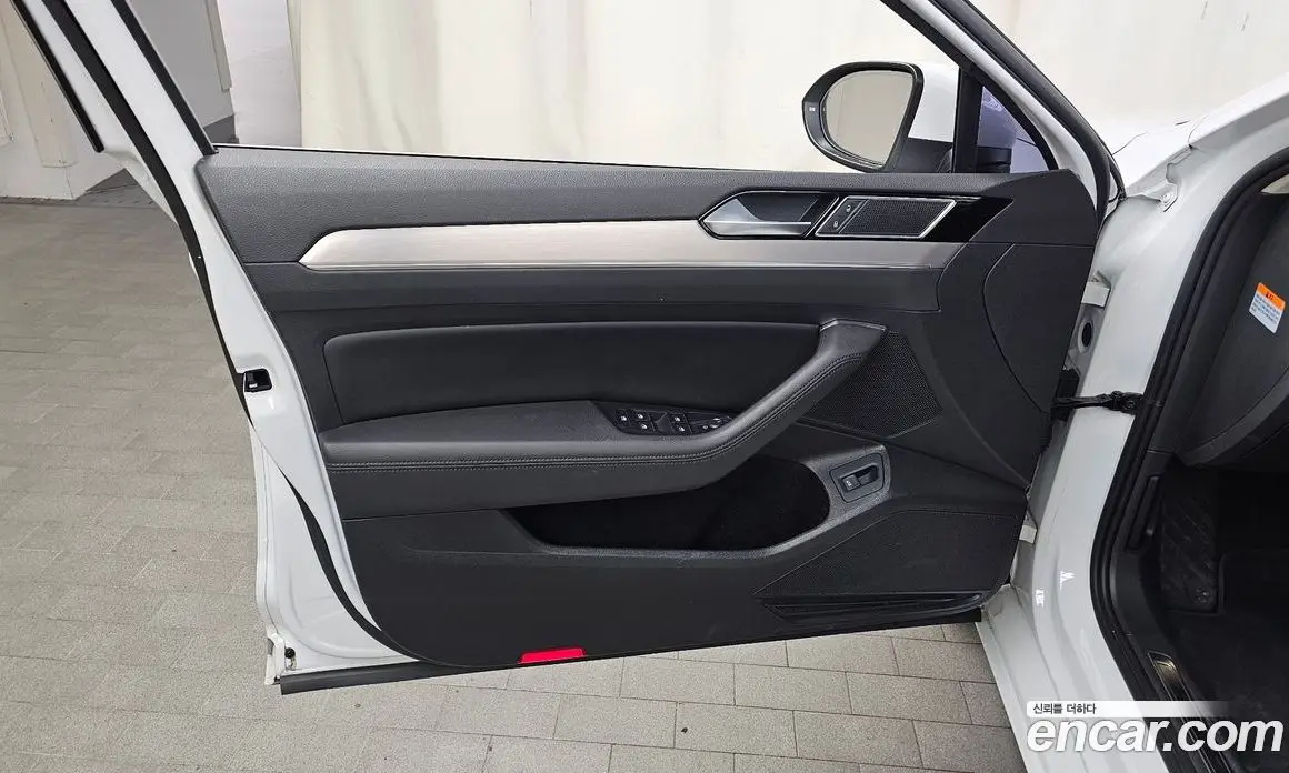 Volkswagen Passat 2018 2.0 автомат (гидро), фото 14 Volkswagen Passat 2018 2.0 автомат (гидро), фото 14