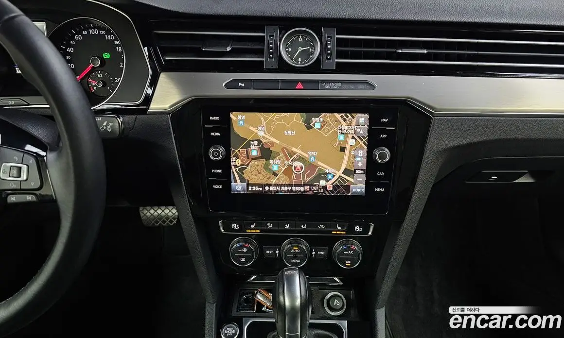 Volkswagen Passat 2018 2.0 автомат (гидро), фото 18 Volkswagen Passat 2018 2.0 автомат (гидро), фото 18