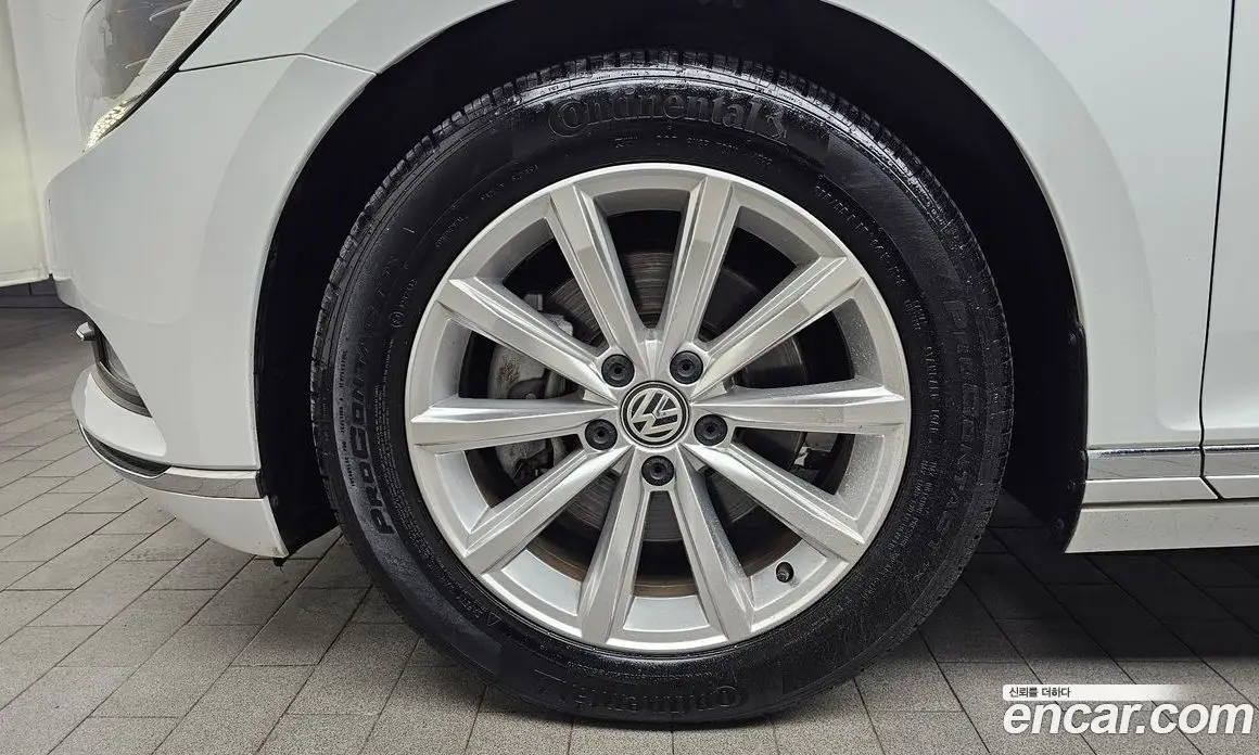 Volkswagen Passat 2018 2.0 автомат (гидро), фото 5 Volkswagen Passat 2018 2.0 автомат (гидро), фото 5