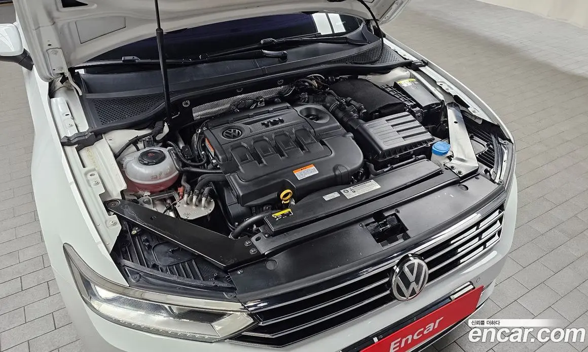 Volkswagen Passat 2018 2.0 автомат (гидро), фото 6 Volkswagen Passat 2018 2.0 автомат (гидро), фото 6