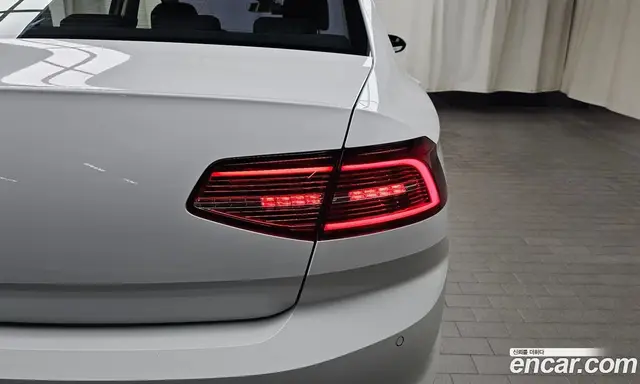 Volkswagen Passat 2018 2.0 автомат (гидро), миниатюра 9 Volkswagen Passat 2018 2.0 автомат (гидро), миниатюра 9