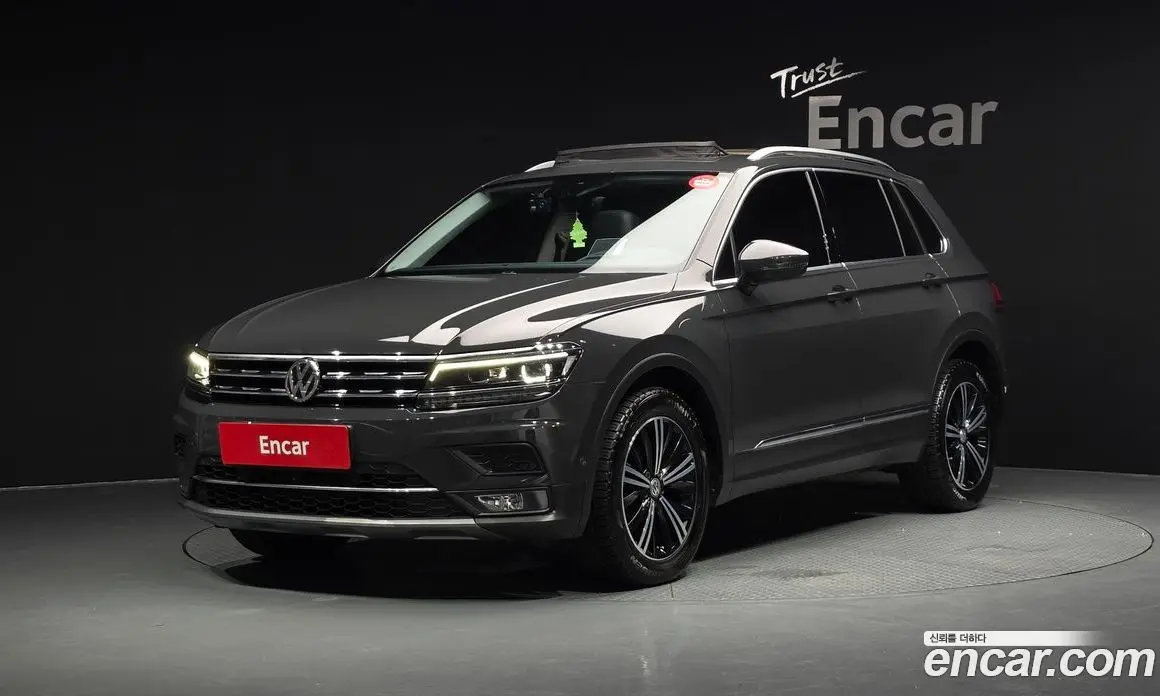 Volkswagen Tiguan 2020 2.0 автомат (гидро), фото 1 Volkswagen Tiguan 2020 2.0 автомат (гидро), фото 1