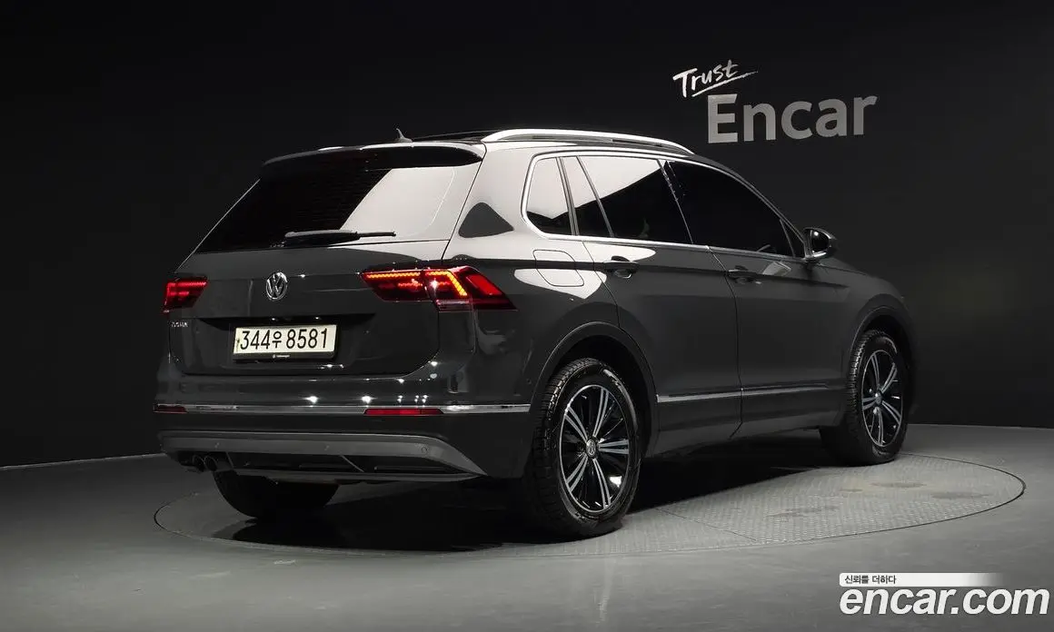 Volkswagen Tiguan 2020 2.0 автомат (гидро), фото 2 Volkswagen Tiguan 2020 2.0 автомат (гидро), фото 2