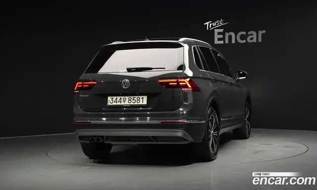 Volkswagen Tiguan 2020 2.0 автомат (гидро), миниатюра 4 Volkswagen Tiguan 2020 2.0 автомат (гидро), миниатюра 4